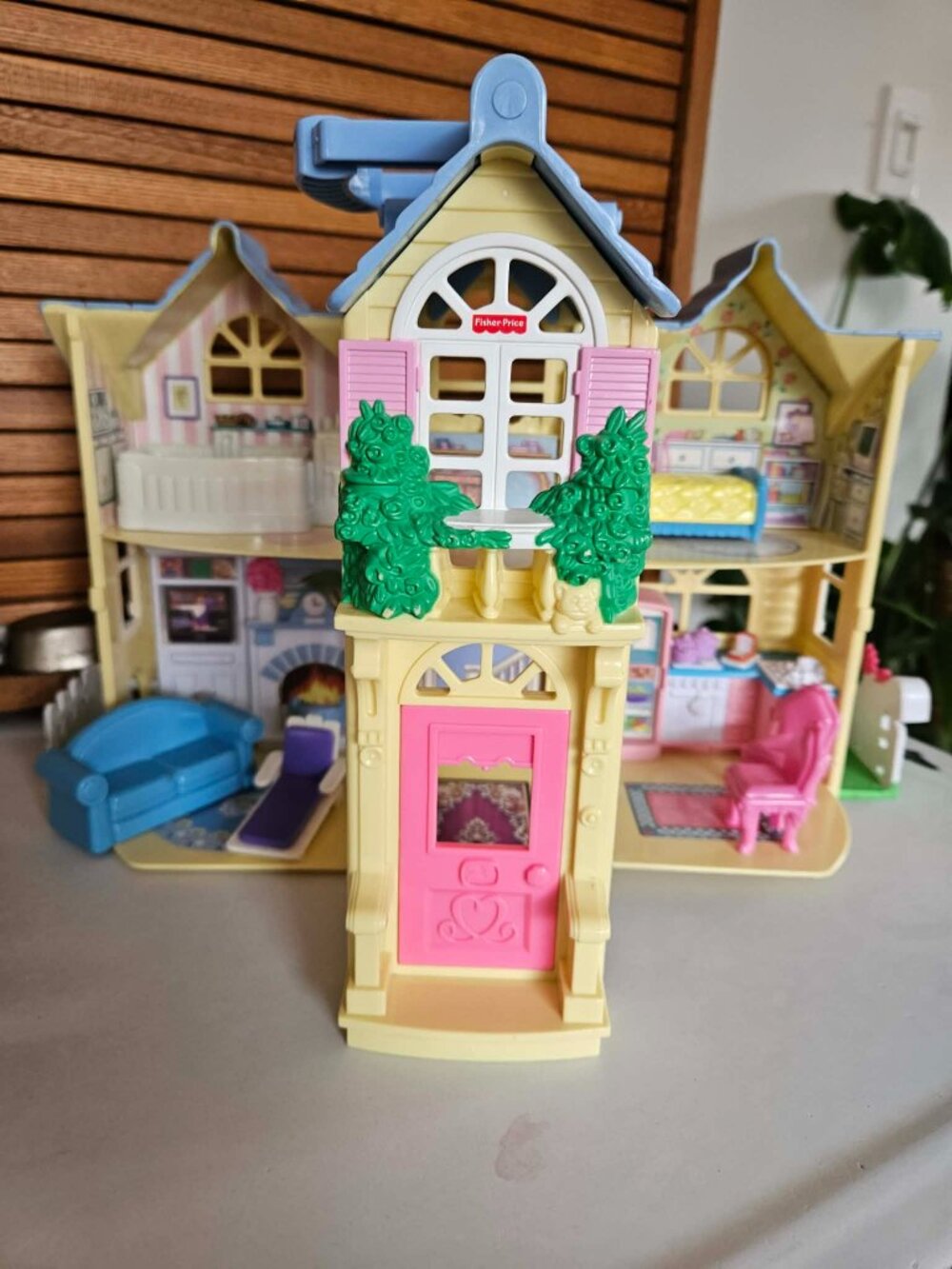 Fisher-Price 2000 Sweet Streets Country Cottage